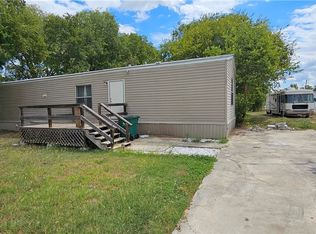 385 Gallagher Rd, Mc Queeney, TX 78123