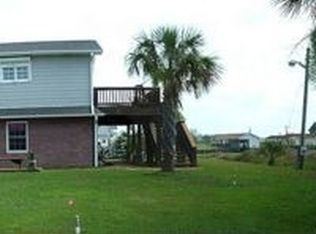 211 Johnson Rd, Harkers Island, NC 28531