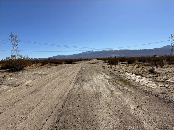 0 Oasis Rd, Phelan, CA 92329
