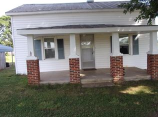 381 Ben Annie Rd, Gretna, VA 24557