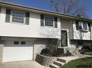 7103 S 146th St, Omaha, NE 68138