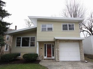 237 Millbridge Rd, Riverside, IL 60546