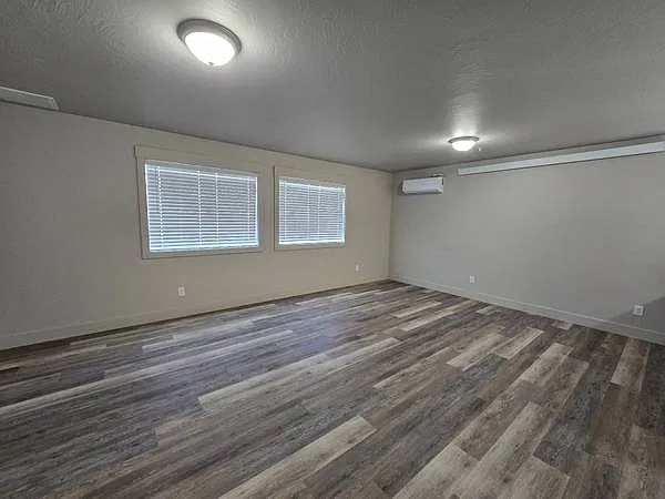 3 bed, 1100 sqft, $1,395 — Photo 3