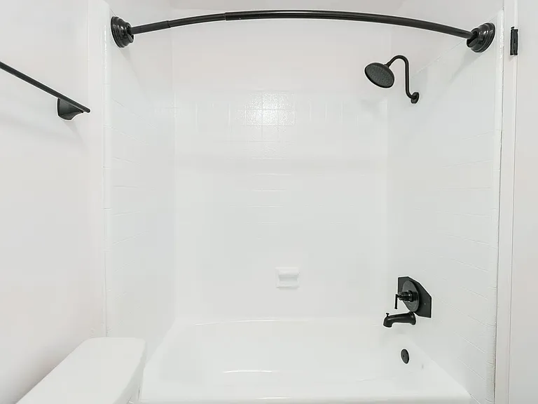 816 S. Bundy Dr — Photo 28