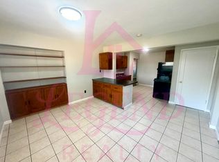 10869 Pear Tree Ln, Saint Ann, MO 63074