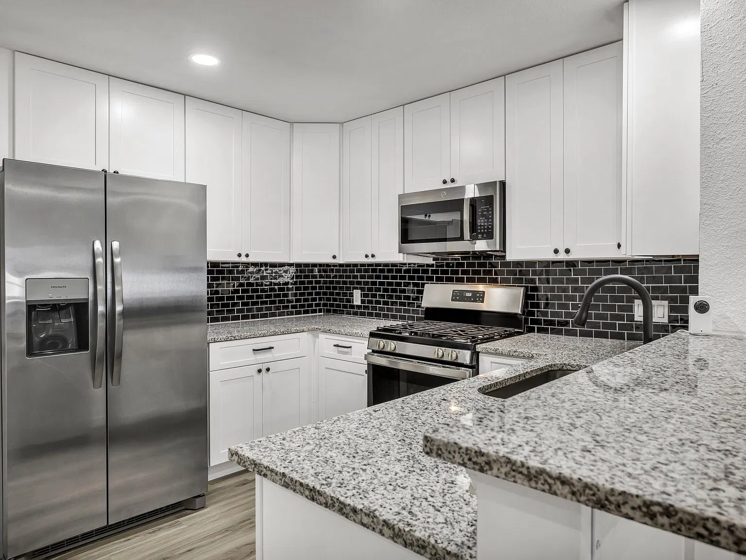 5903 Kevin Kelly Pl — Photo 1