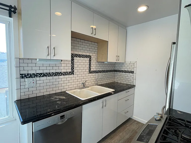 4915 Sawtelle Blvd #6 — Photo 3