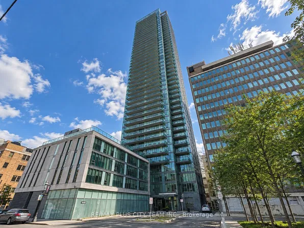 33 Lombard St #3604, Toronto, ON M5C 3H8
