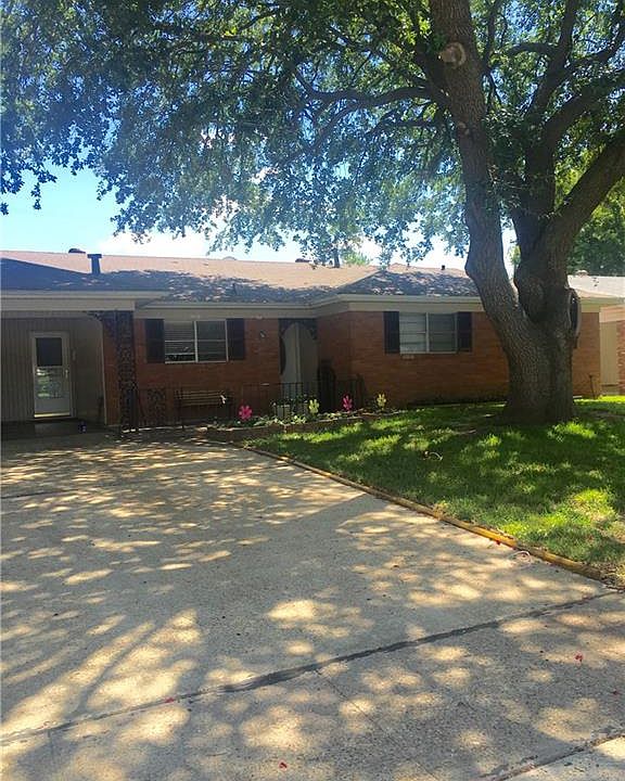 1st image of 2705 Higgins Dr