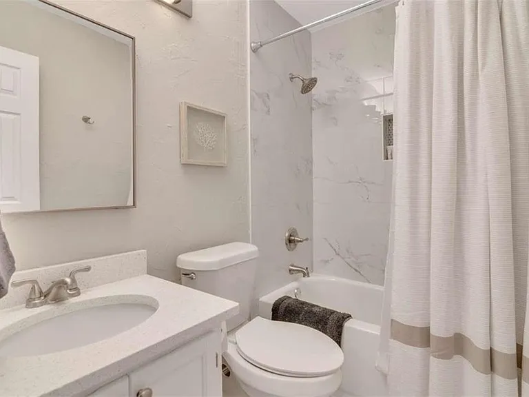 2101 Valley Oaks Dr SE — Photo 20