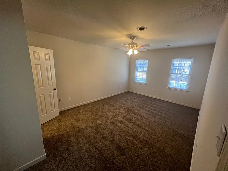4815 Junilla Ln — Photo 17