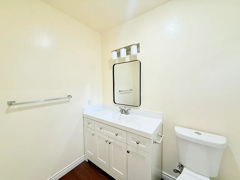 5775 Altamont Dr — Photo 10