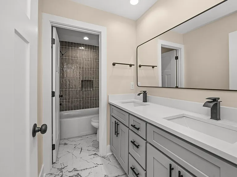 443 Sandhill Rd #2 — Photo 23