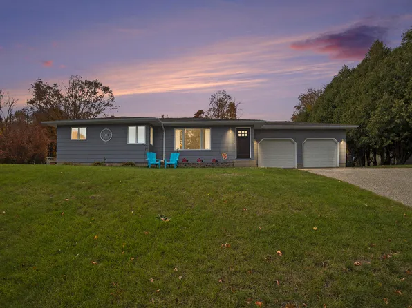 4571 Seymour Dr, New Era, MI 49446