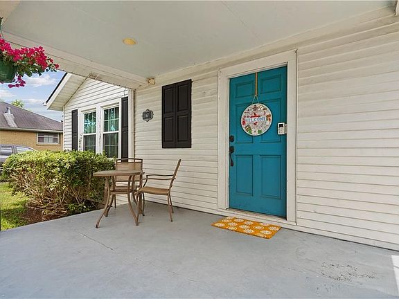 2nd image of 467 Focis St