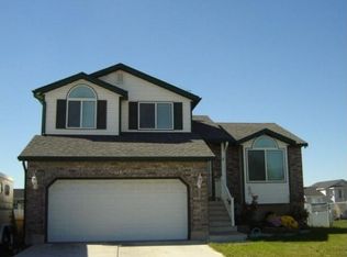 1481 N 2225 W, Clinton, UT 84015