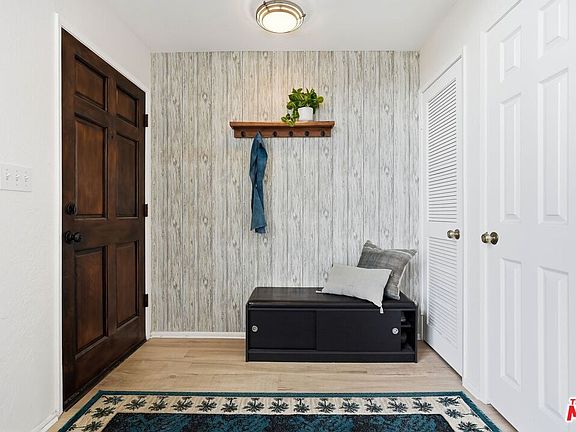 4th image of 11918 Avon Way #6