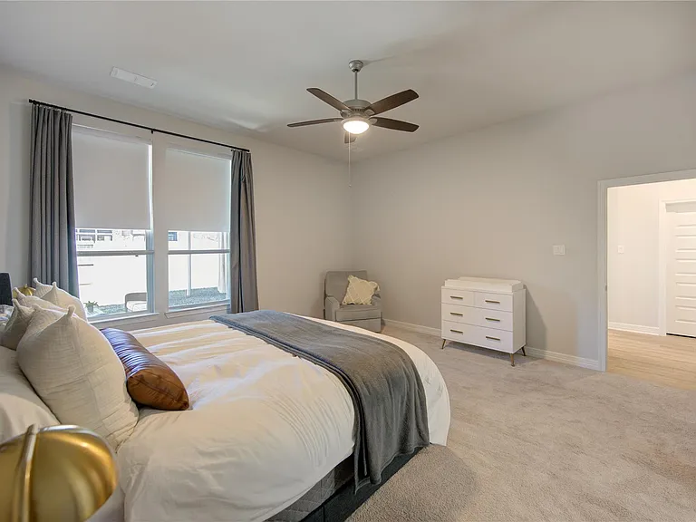 4110 Sherman Oak Ln — Photo 30