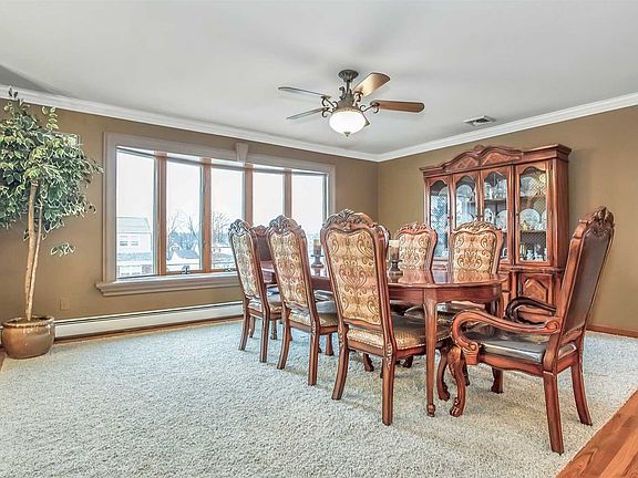 5th image of 859 Maloon Ave
