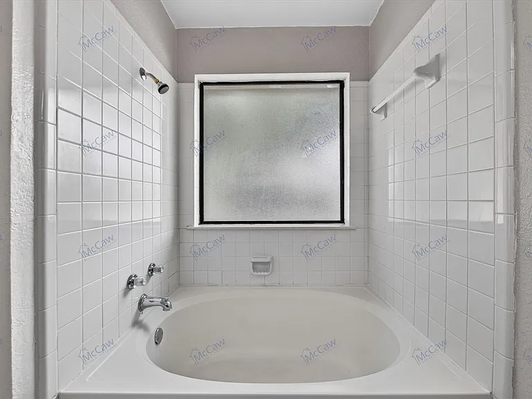 7001 Bentley Ave — Photo 21