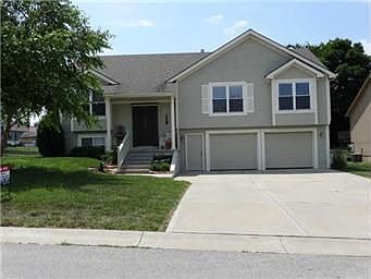 2nd image of 509 Cedar Ct