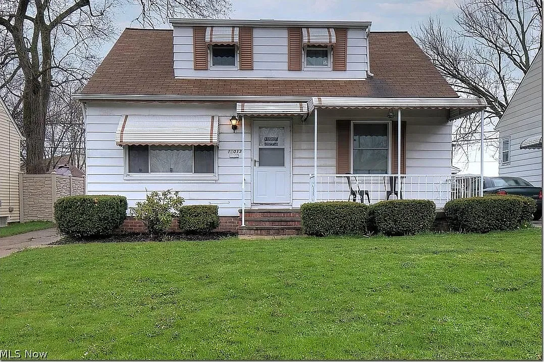 16013 Northwood Ave — Photo 1
