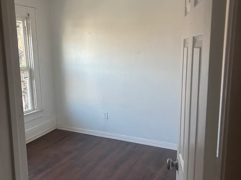 422 N Marsalis Ave #4 — Photo 13