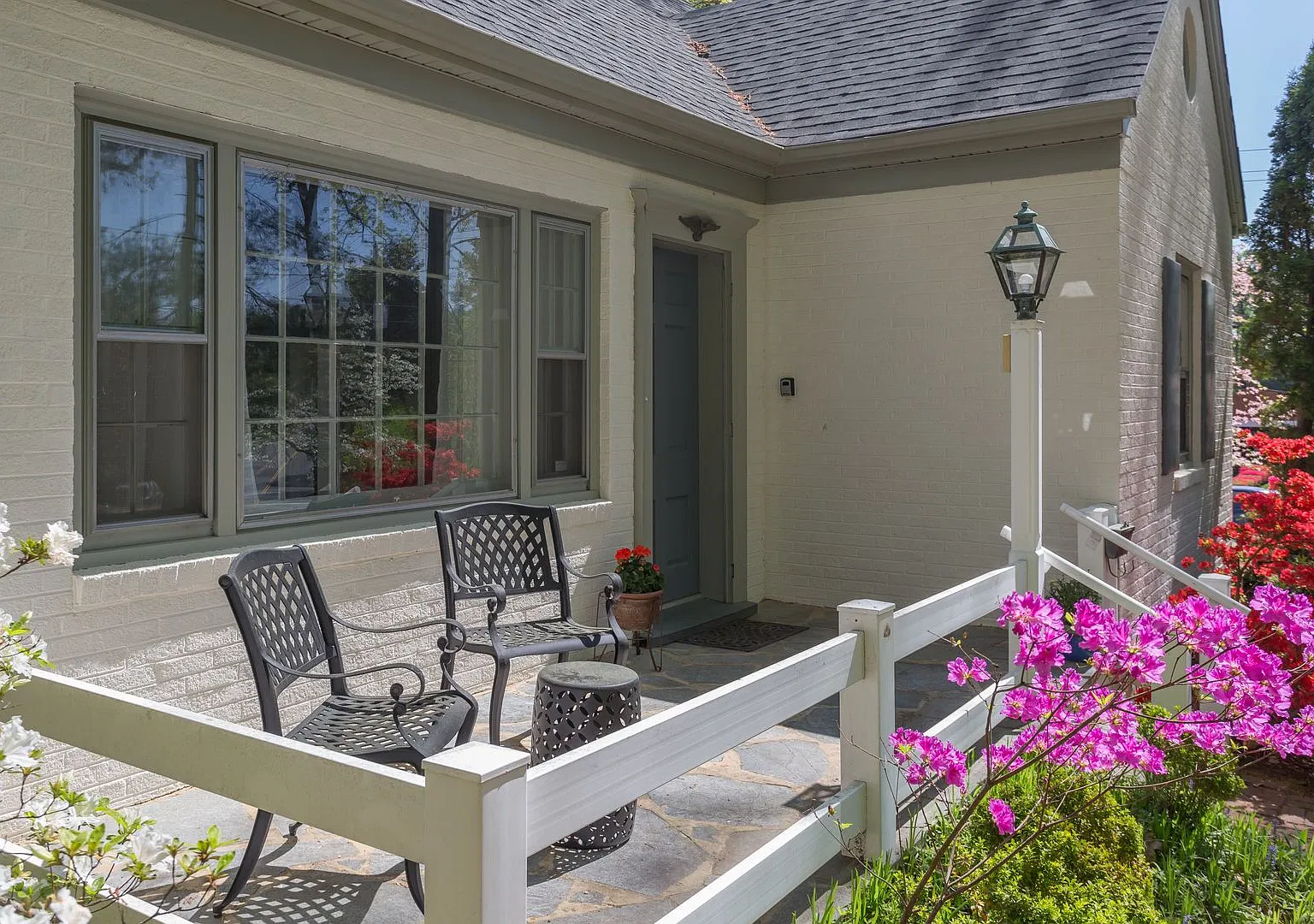215 Cleveland Avenue - Charming Fry Spring's Home Nestled on a Corner Lot! — Photo 4