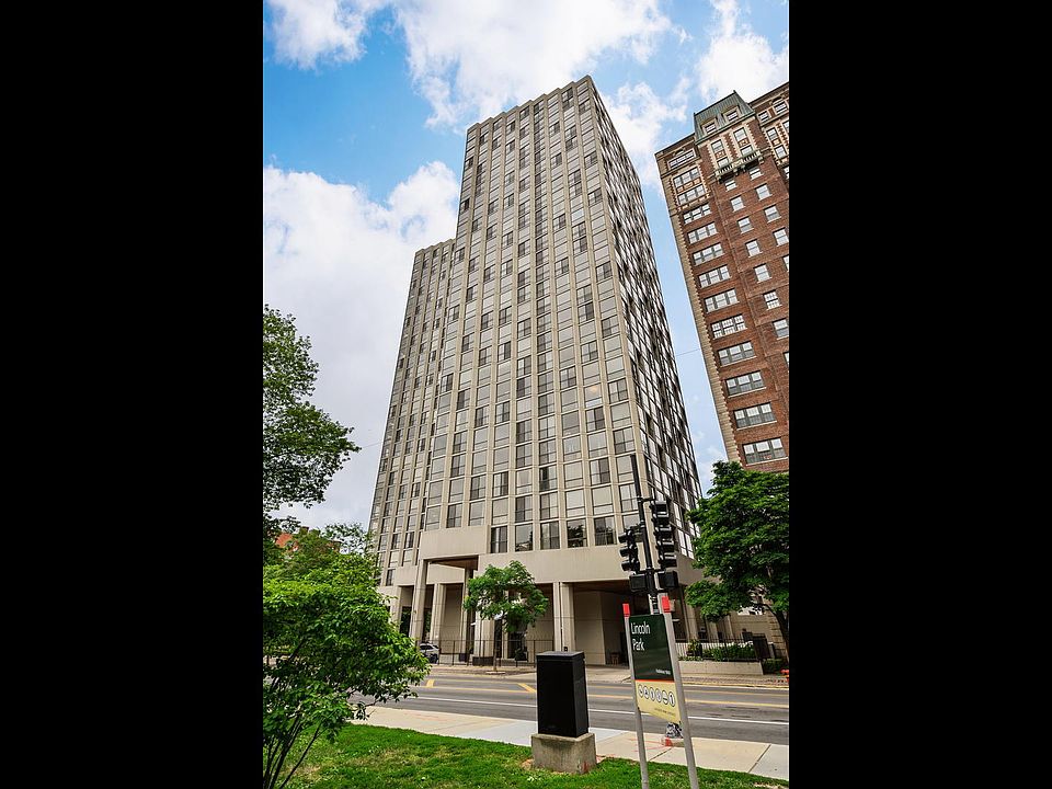 1st image of 345 W Fullerton Pkwy APT 810