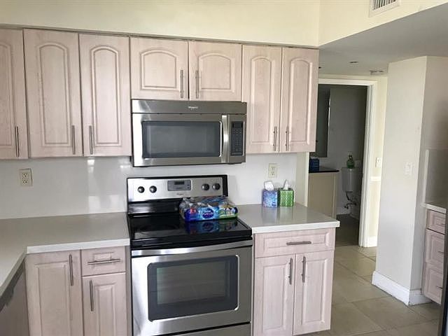 1st image of 3300 NE 191st St APT 1806