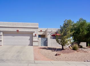 904 W Union Bell Dr, Green Valley, AZ 85614