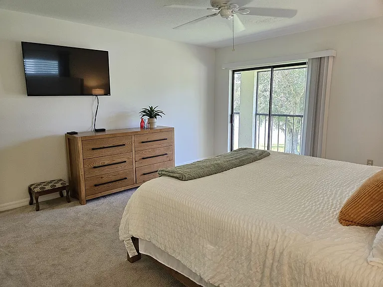 764 Avenida Estancia #206-B — Photo 28
