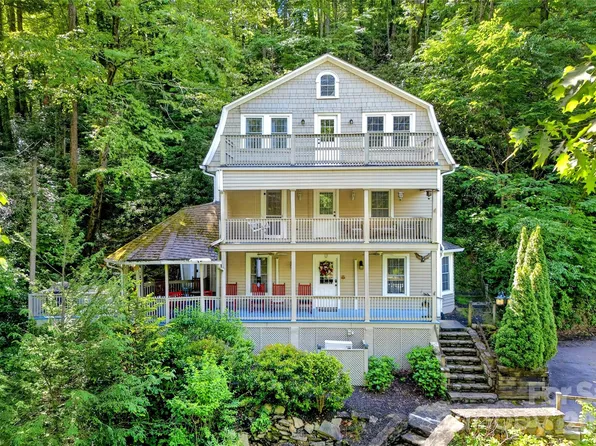 238 Texas Spur Rd, Montreat, NC 28711