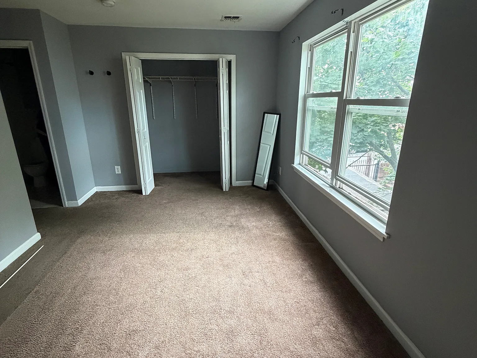 3 bed, 2318 sqft, $2,500 — Photo 1