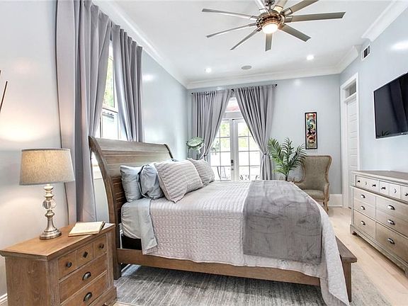 5th image of 1515 Saint Ann St