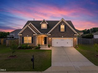 1212 Windrose Dr, Fuquay Varina, NC 27526