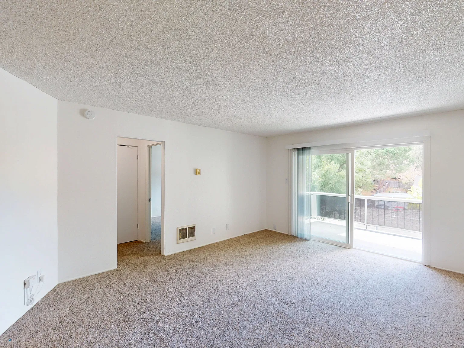 1821 Lincoln Ave — Photo 3