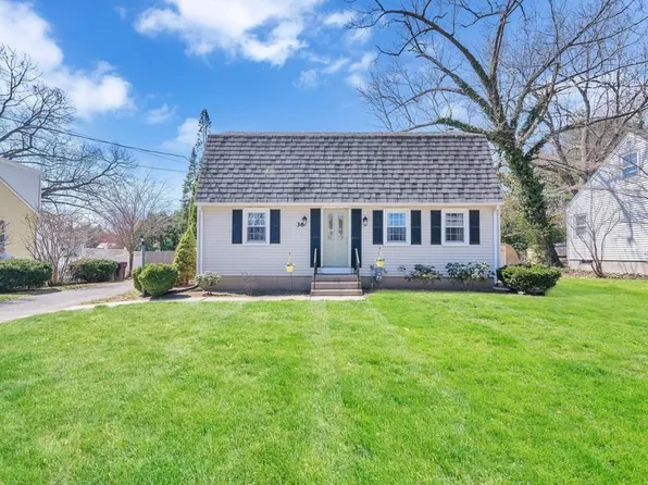 36 Bowdoin St, Westfield, MA 01085