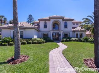 5062 Shoreline Cir, Sanford, FL 32771