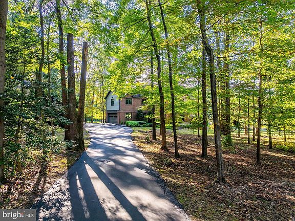 3rd image of 1738 Dressage Dr