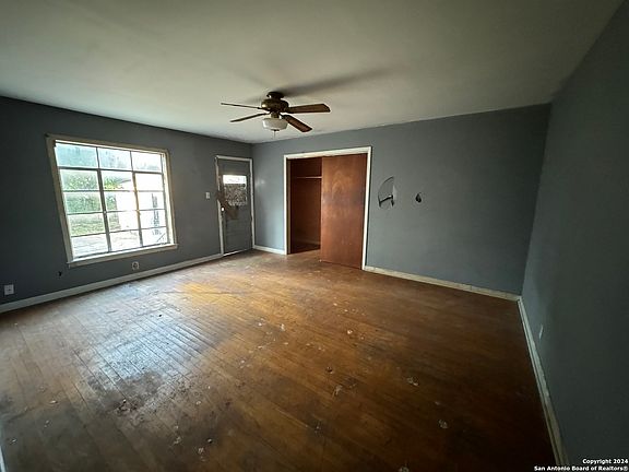 2nd image of 530 MOUNT VERNON CT