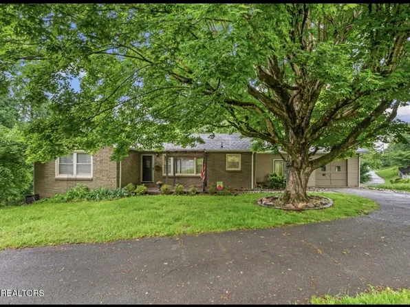 202 Highland Cir, Lenoir City, TN 37772