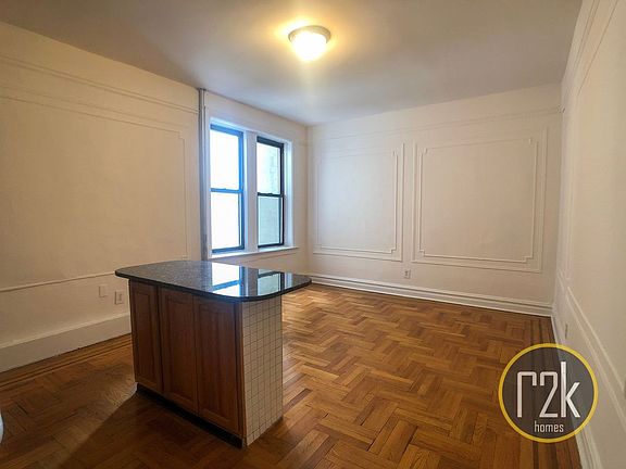 3rd image of 2828 29th St #B8