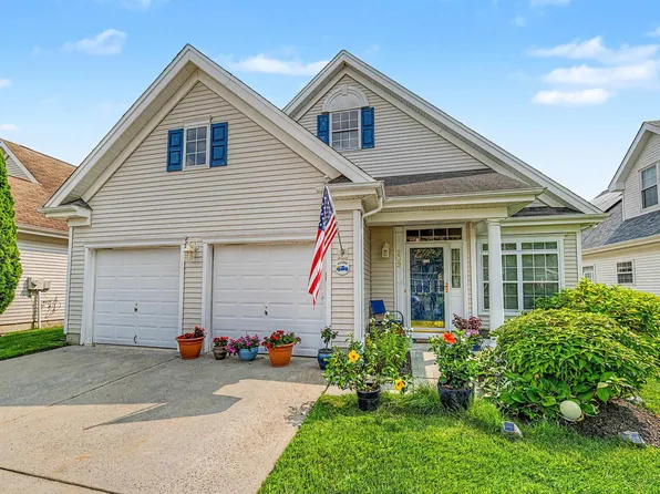 202 Lander Rd, Egg Harbor Township, NJ 08234
