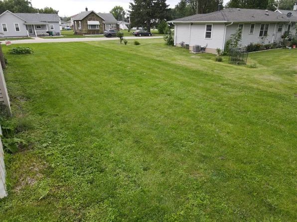 811 Cotton St, Streator, IL 61364