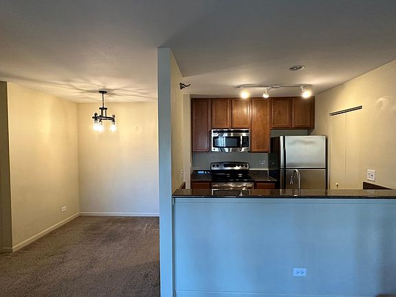 4th image of 202 Glengarry Dr APT 305