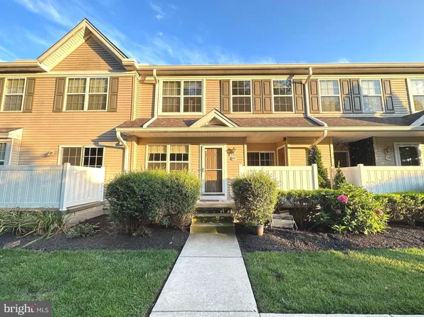 227 Flagstone Rd #3, Chester Springs, PA 19425