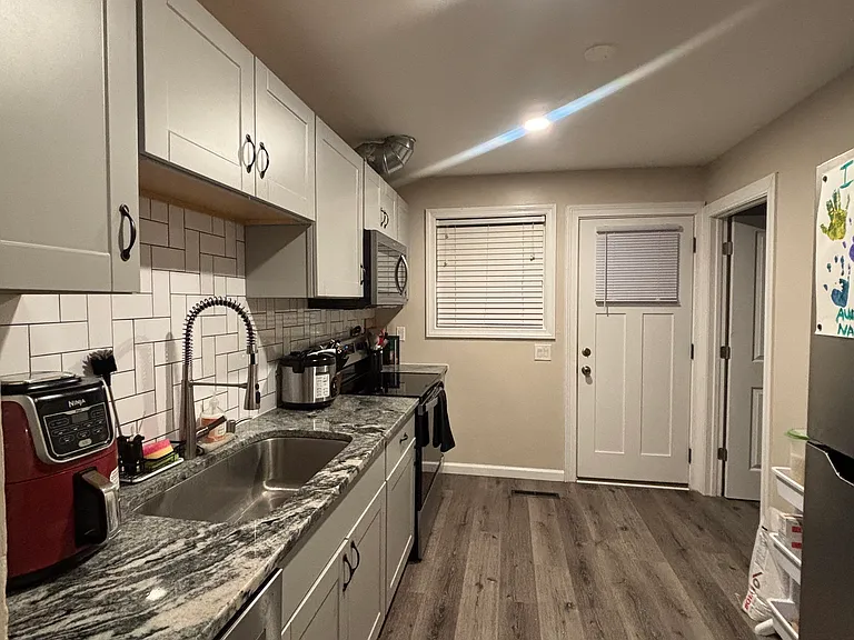 1144-1150 Eastfield Rd #1146 — Photo 5