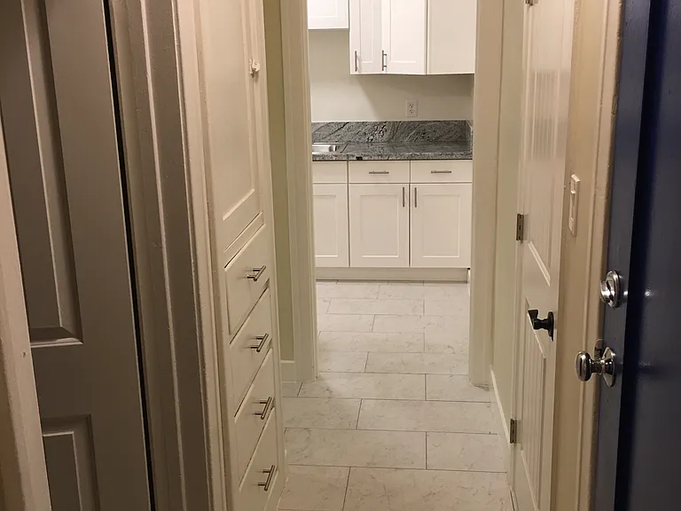 131 N Breed St #102 — Photo 7