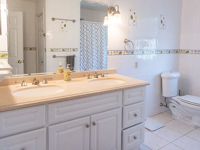 Serenity Dr — Photo 13